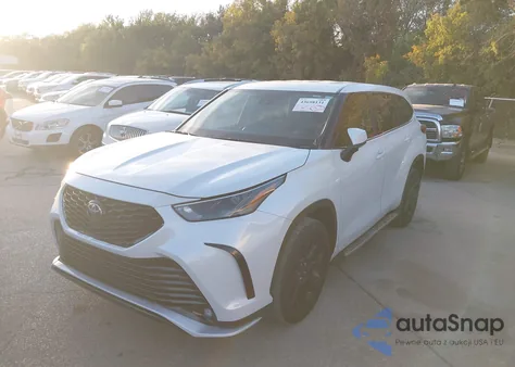 2022 Toyota Highlander L z USA, uszkodzony, nr VIN 5TDCZRAHXNS117052